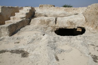 Kıbrıs'taki eski mezar kalıntıları fotoğraf