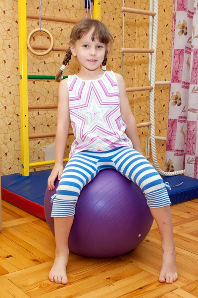 Girl on the fitball — Stock Photo, Image