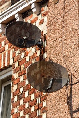 Satellite dish telecommunications device clipart