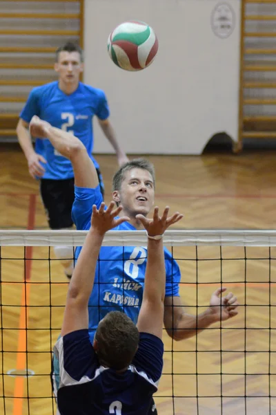 Junior volleybal spel — Stockfoto