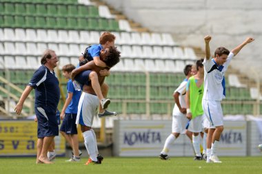 Brescia Akademisi (ITA) - Syfa Batı Bölgesi altında 17 futbol oyunu