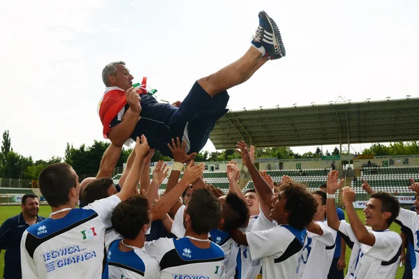 Academia Brescia (ITA) - SYFA Región Oeste bajo 17 partidos de fútbol — Foto de Stock