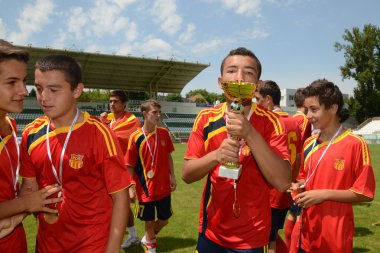 Pozo Almonte (Chi) - Fc Makedonija (Mkd) altında 16 futbol oyunu