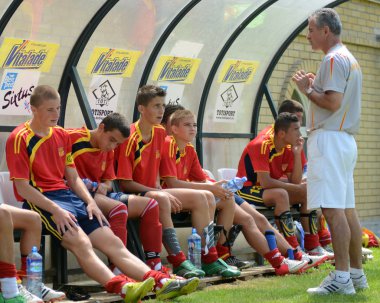 Pozo Almonte (CHI) - FC Makedonija (MKD) under 16 soccer game clipart
