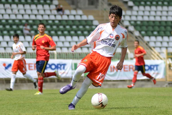 Pozo Almonte (CHI) - FC Makedonija (MKD) under 16 soccer game — Stock Photo, Image