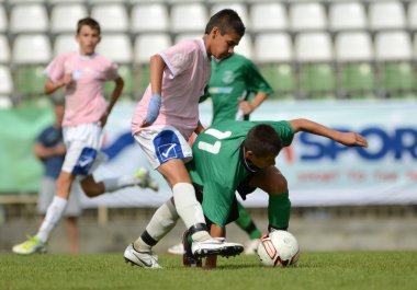 Tirgu Mures (Rom) - Kaposvar (Hun) altında 14 futbol oyunu