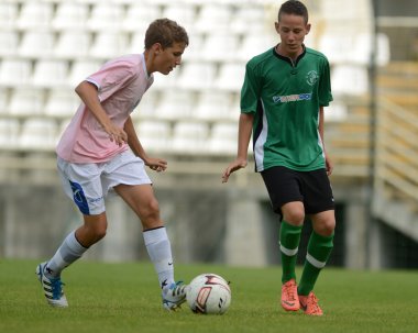 Tirgu Mures (Rom) - Kaposvar (Hun) altında 14 futbol oyunu