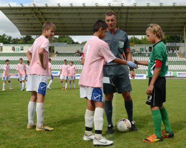 Tirgu Mures (ROM) - Kaposvar (HUN) Under 14 soccer game clipart