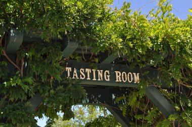 Tasting Room Sign clipart