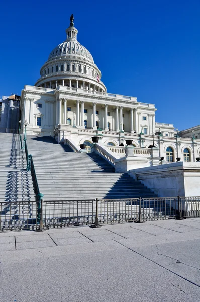 Капитолийский холм в Вашингтоне — стоковое фото