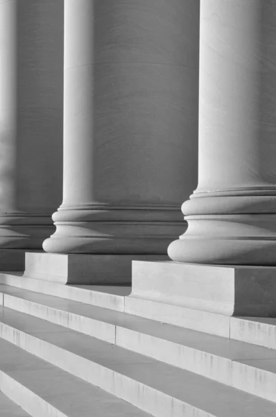 Säulen von Recht und Bildung — Stockfoto