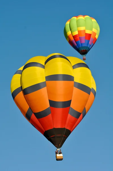 蓝天中的热气球 — 图库照片