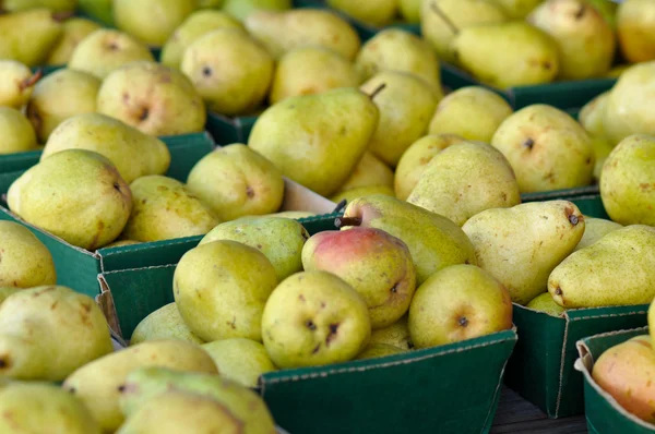 Pears for Sale at the Market — Stock Photo, Image