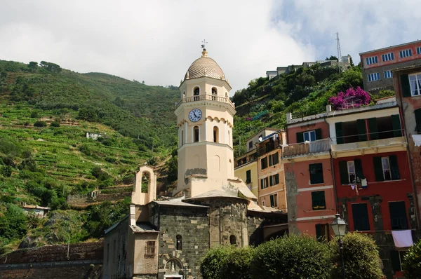 Vernazza içinde cinque terre Saat Kulesi — Stok fotoğraf