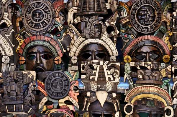 Masques Maya en bois à vendre — Photo