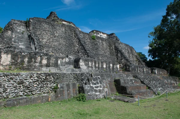 Руин майя - Сюнантунич в Белизе — стоковое фото