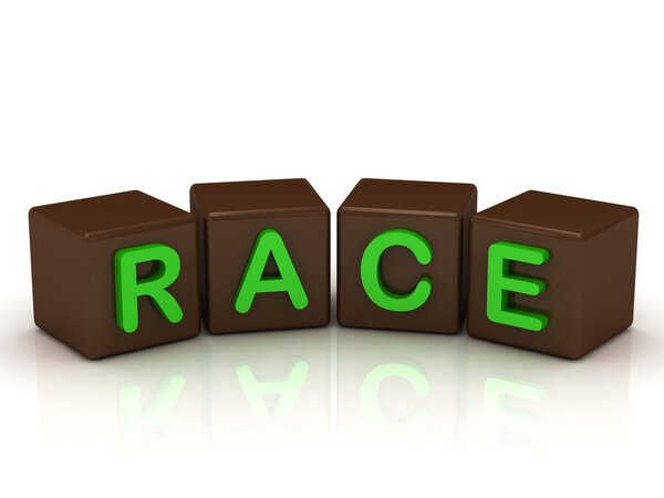 Надпись RACE ярко-зелеными буквами
