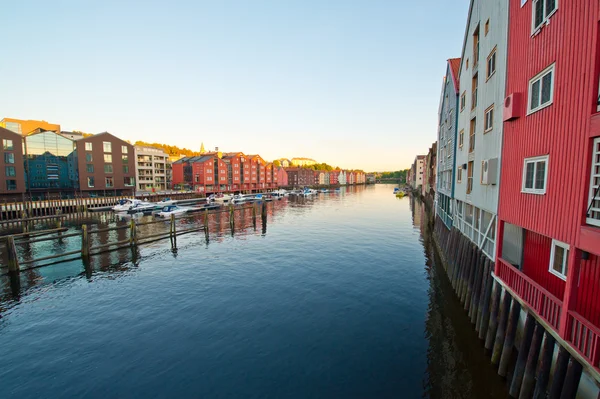 Arkkitehtuuri ja Norjan kaupungin rakentaminen — kuvapankkivalokuva