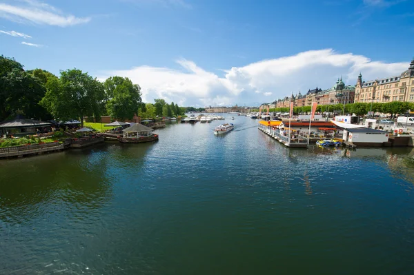 Stockholm, Szwecja w Europie. Zobacz Waterfront w architekturze — Zdjęcie stockowe