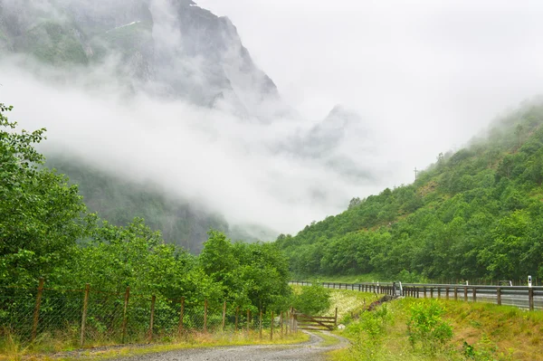 Picturesque Norway mountain landscape. Jotunheimen National Park — Stock Photo, Image