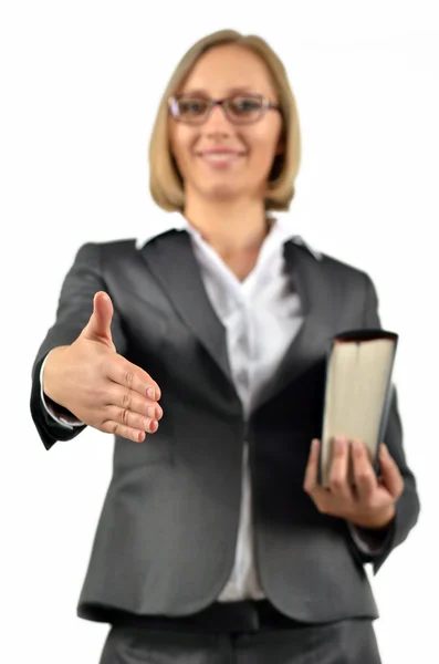 Framgångsrik ung affärskvinna ger ett handslag — Stockfoto