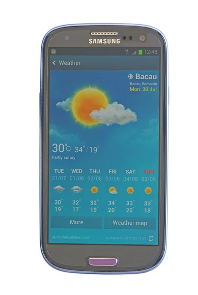 Weather forecast on mobile phone — Stock Photo, Image