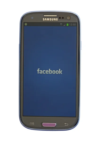 Facebook no dispositivo Android — Fotografia de Stock