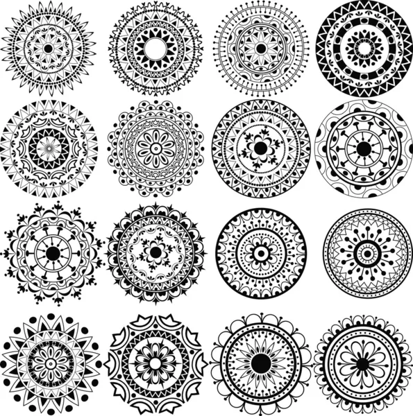 Un conjunto de hermosos mandalas y círculos de encaje — Archivo Imágenes Vectoriales
