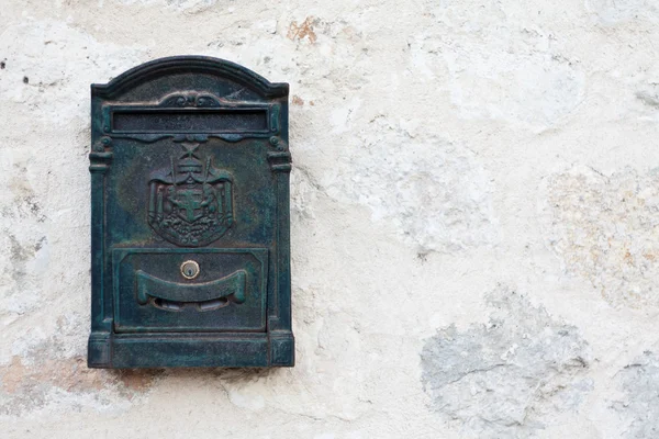 Eski postbox — Stok fotoğraf