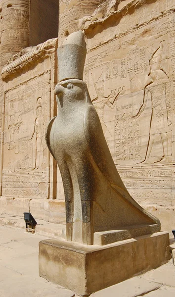 Posąg Horusa — Zdjęcie stockowe