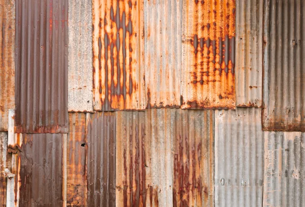 Muro di metallo arrugginito — Foto Stock