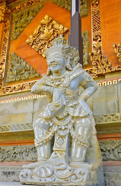 Balilainen patsas — kuvapankkivalokuva