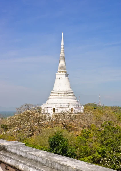 White pagoda on hill — Stock Photo, Image