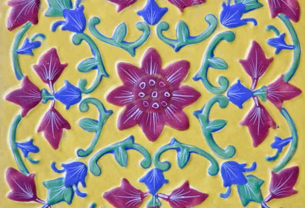 美しいタイの花の陶磁器 — ストック写真