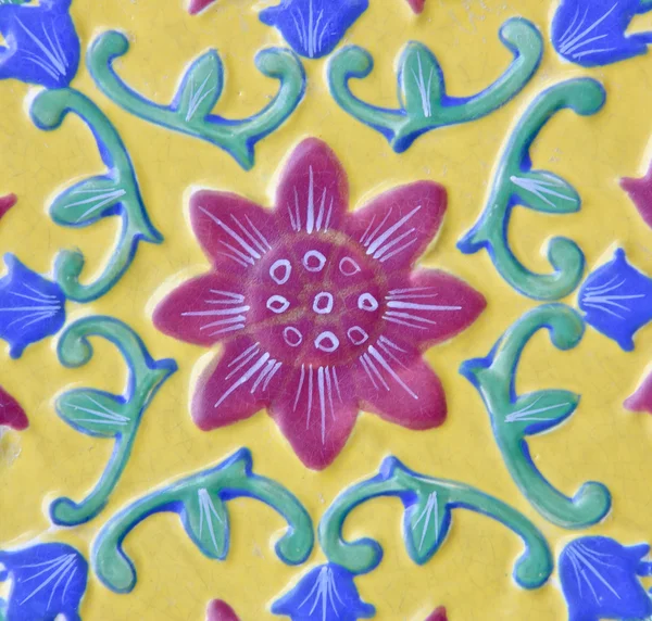 泰国花卉陶瓷风格 — 图库照片