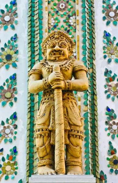 Thai demon statue — Stock Photo, Image
