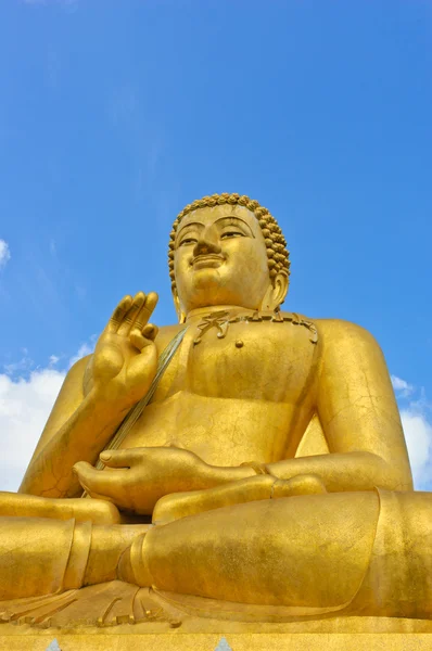 Statua di buddha dorata — Foto Stock