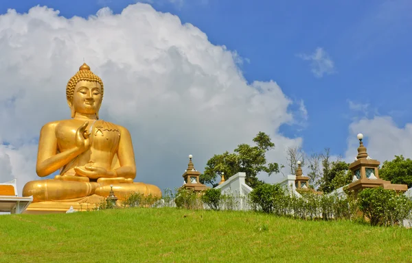 Χρυσό άγαλμα Βούδα — Φωτογραφία Αρχείου