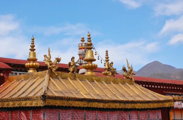 西藏镀金的屋顶 — 图库照片