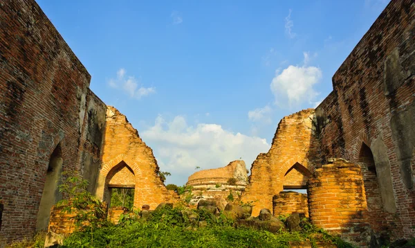 Ruins temple — Stock Photo, Image