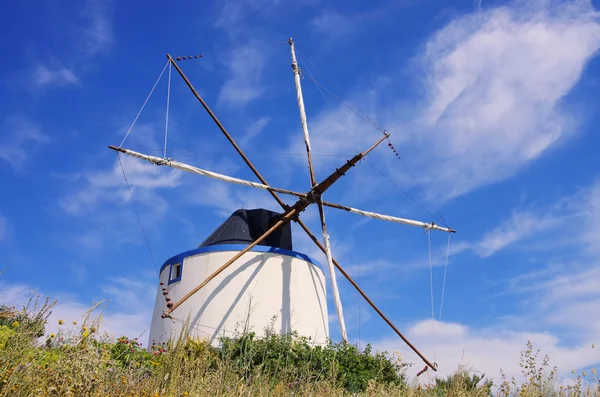 Moinho de vento Santiago de Cacem 01 — Fotografia de Stock