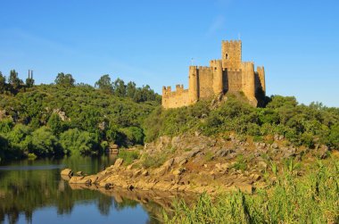 Almourol 01 clipart