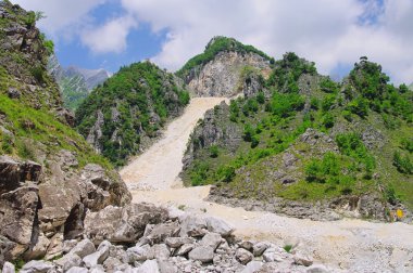 Carrara mermer taş çukur 21