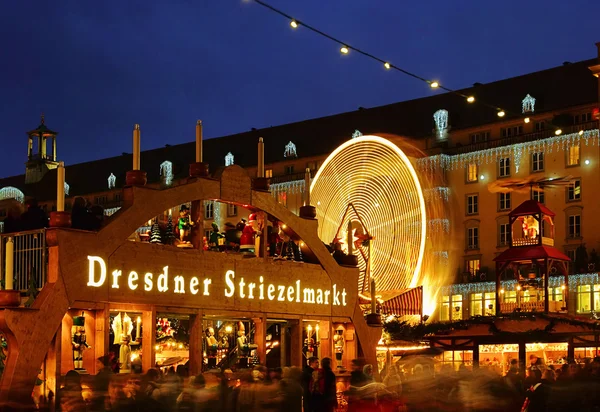 ドレスデンのクリスマス マーケット 18 — ストック写真