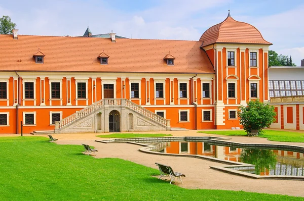 Ostrov palace 01 — Stockfoto