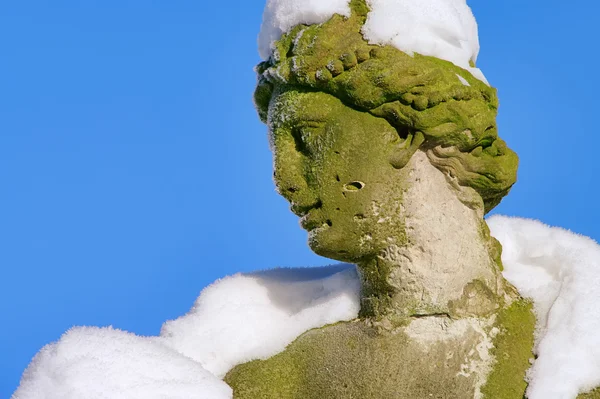 Moritzburg kleines Fasanenschloss im Winter Statue 01 — Stockfoto