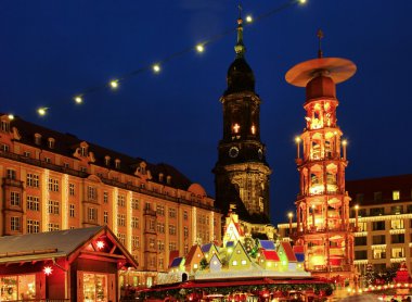 Dresden christmas market 16 clipart