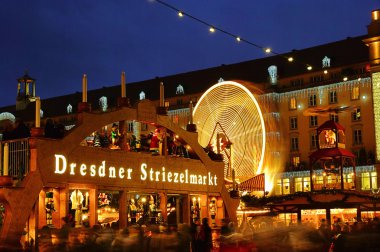 Dresden christmas market 17 clipart
