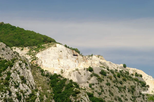 Carrarai márvány kő pit 06 — Stock Fotó