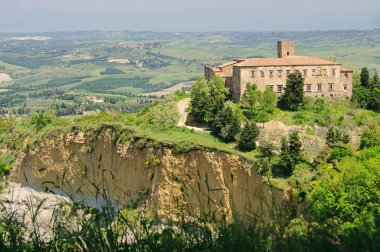 Volterra church 07 clipart